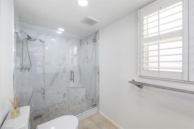 3200 Binnacle DR # C4, Naples, FL 34103