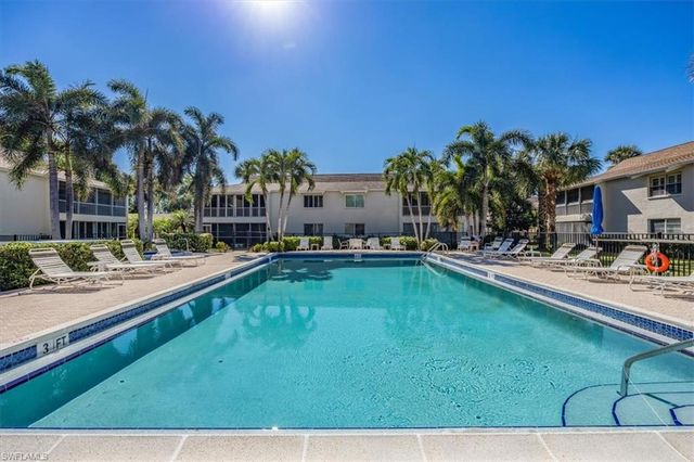 3200 Binnacle DR # C4, Naples, FL 34103