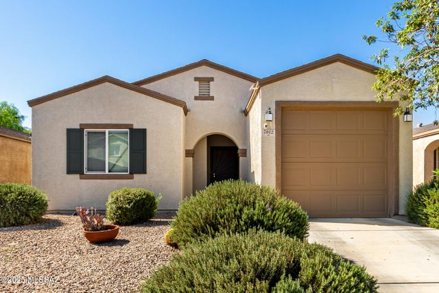 7012 S Red Maids Drive, Tucson, AZ 85756