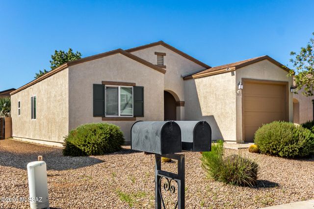 7012 S Red Maids Drive, Tucson, AZ 85756