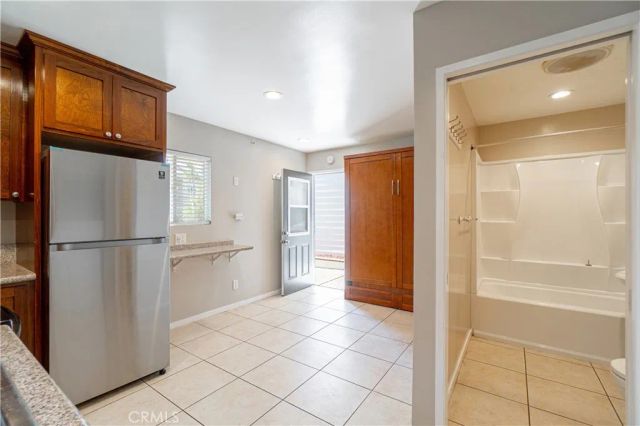 2699 E 20th, Signal Hill, CA 90755