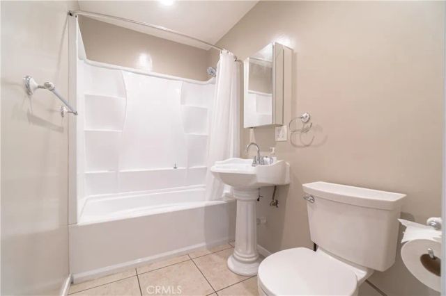 2699 E 20th, Signal Hill, CA 90755