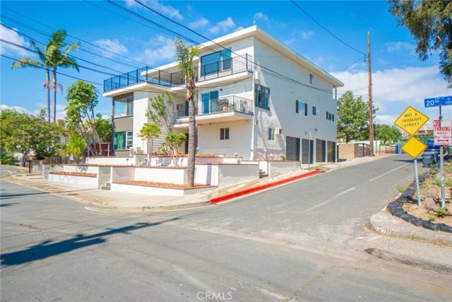 2699 E 20th, Signal Hill, CA 90755