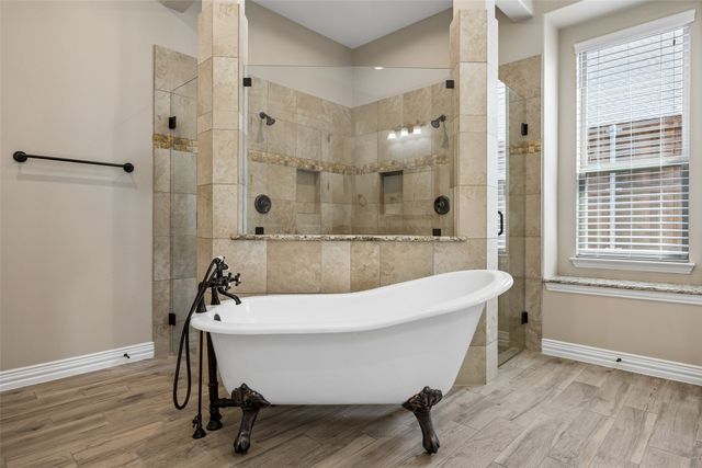 2526 Fruitland Avenue, Farmers Branch, TX 75234