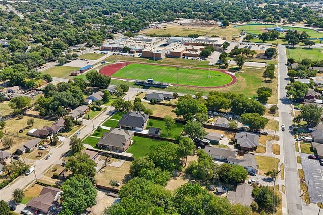 2526 Fruitland Avenue, Farmers Branch, TX 75234