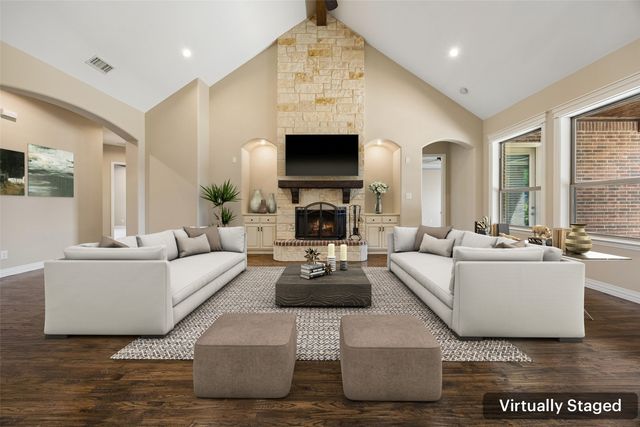 2526 Fruitland Avenue, Farmers Branch, TX 75234