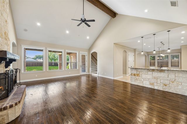 2526 Fruitland Avenue, Farmers Branch, TX 75234