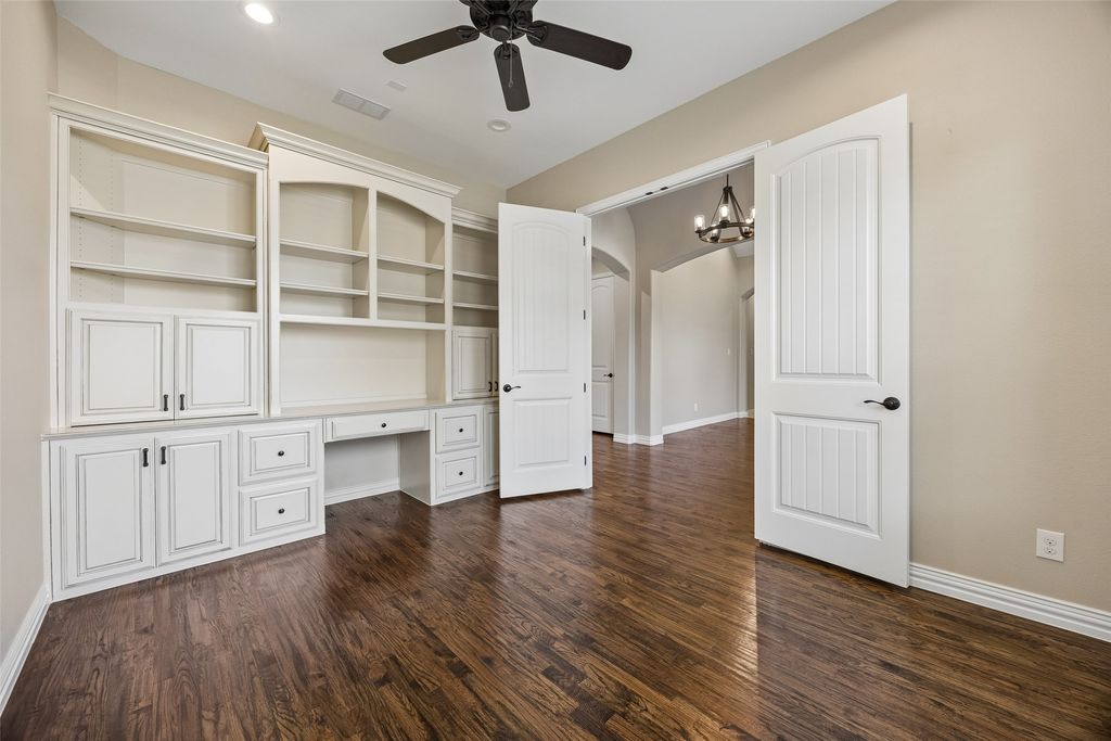 2526 Fruitland Avenue, Farmers Branch, TX 75234 — photo 4