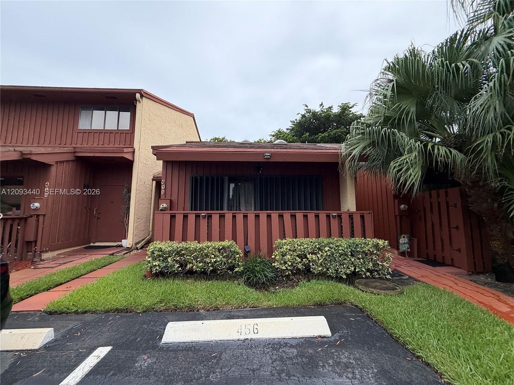 458 SE 11th Terrace, Dania Beach, FL 33004