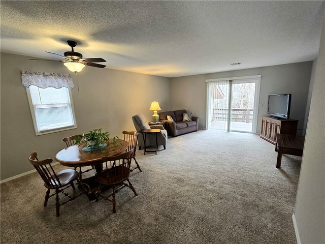 30 Walter Drive, Bella Vista, AR 72714