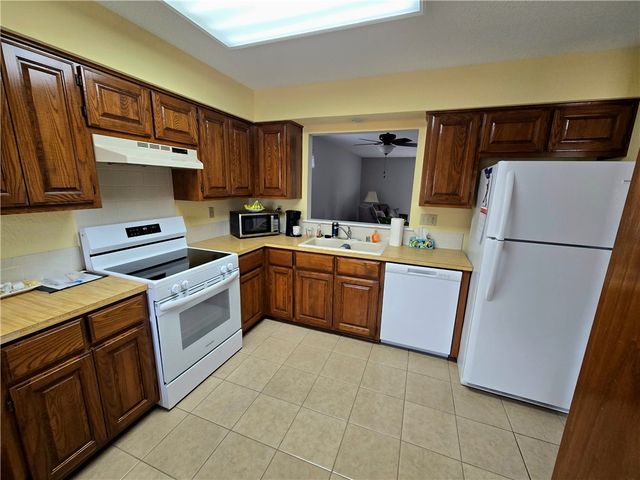 30 Walter Drive, Bella Vista, AR 72714