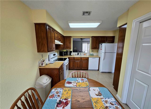 30 Walter Drive, Bella Vista, AR 72714