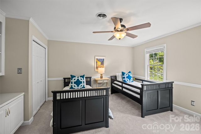 2710 Wamath Drive, Charlotte, NC 28210