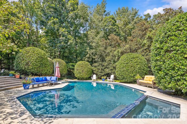 2710 Wamath Drive, Charlotte, NC 28210