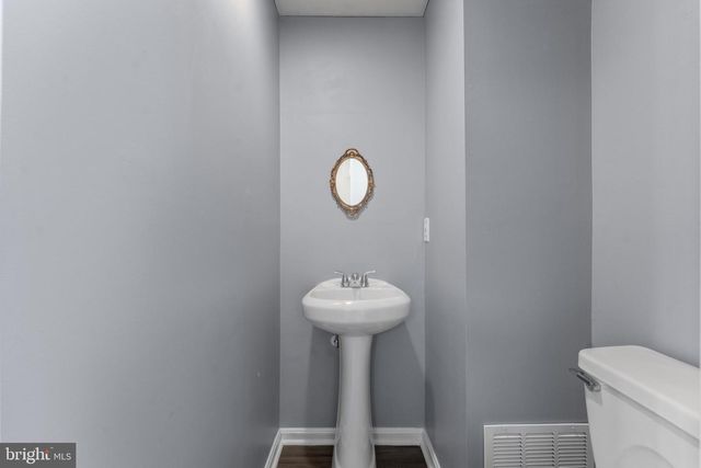 4043 SILVER PARK TER, Suitland, MD 20746