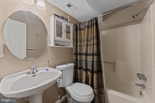 4043 SILVER PARK TER, Suitland, MD 20746