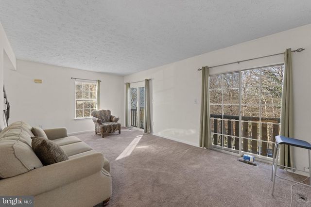 4043 SILVER PARK TER, Suitland, MD 20746