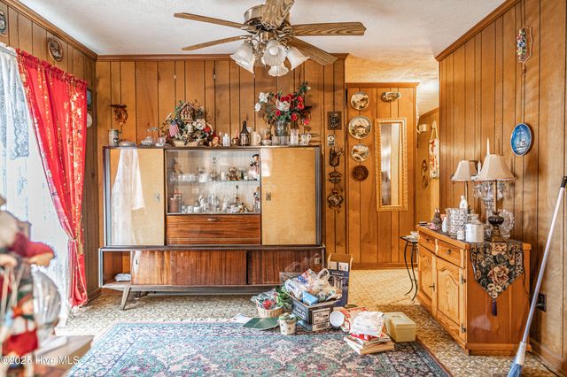 1213 Oak Avenue, Hamlet, NC 28345