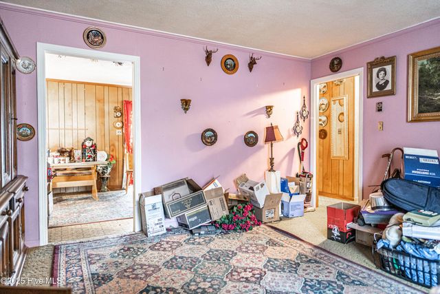 1213 Oak Avenue, Hamlet, NC 28345