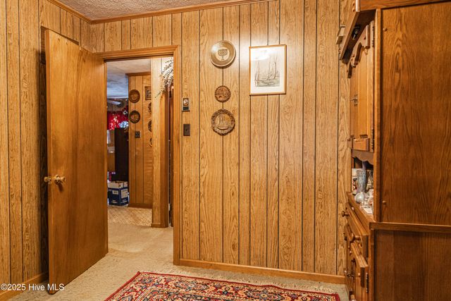 1213 Oak Avenue, Hamlet, NC 28345