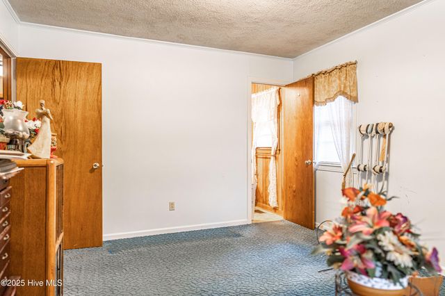 1213 Oak Avenue, Hamlet, NC 28345