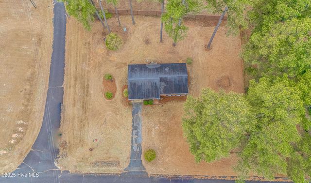 1213 Oak Avenue, Hamlet, NC 28345