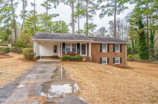 1213 Oak Avenue, Hamlet, NC 28345