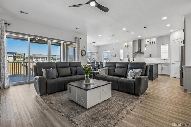 8985 Chalk Creek Place, Littleton, CO 80125