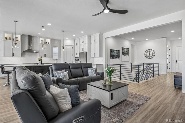 8985 Chalk Creek Place, Littleton, CO 80125