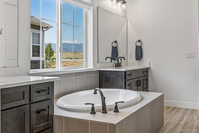 8985 Chalk Creek Place, Littleton, CO 80125