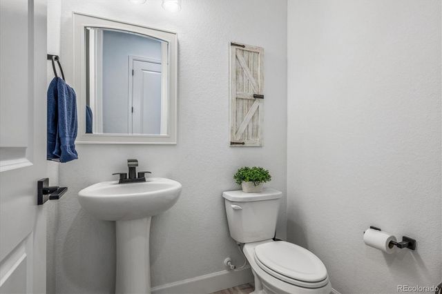 8985 Chalk Creek Place, Littleton, CO 80125