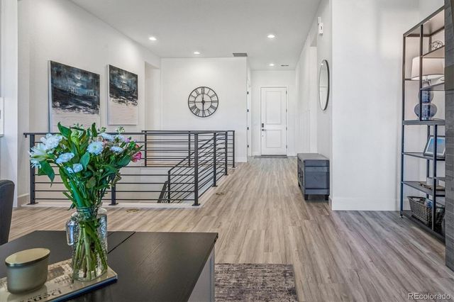 8985 Chalk Creek Place, Littleton, CO 80125