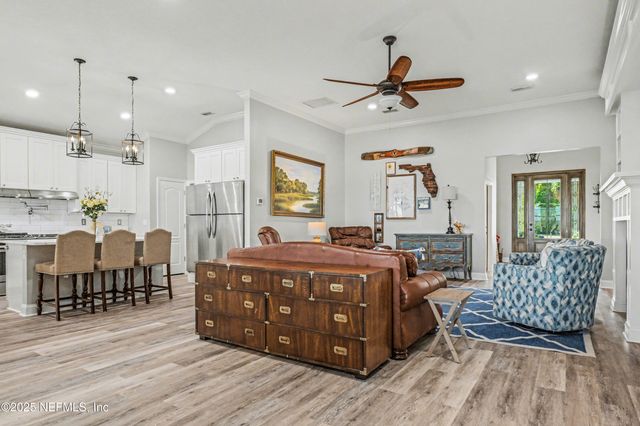 97222 PIRATES POINT Road, Yulee, FL 32097