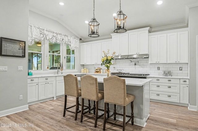 97222 PIRATES POINT Road, Yulee, FL 32097