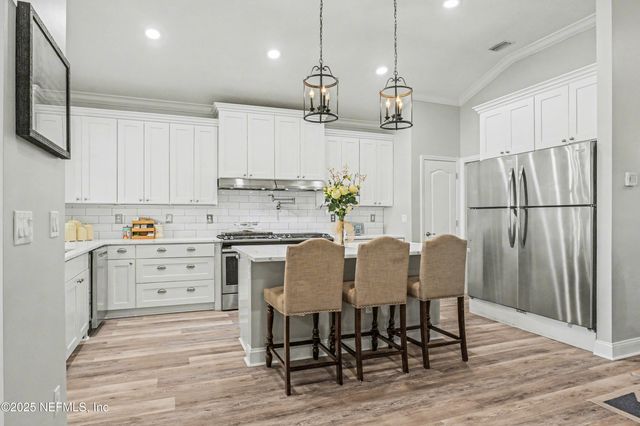 97222 PIRATES POINT Road, Yulee, FL 32097