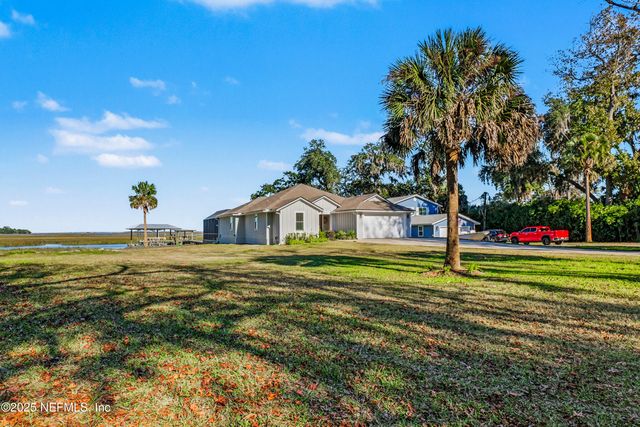 97222 PIRATES POINT Road, Yulee, FL 32097