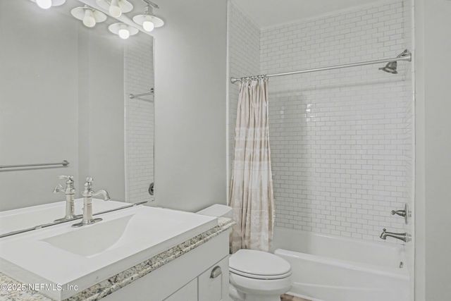 97222 PIRATES POINT Road, Yulee, FL 32097