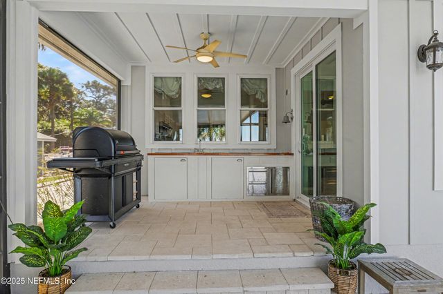 97222 PIRATES POINT Road, Yulee, FL 32097