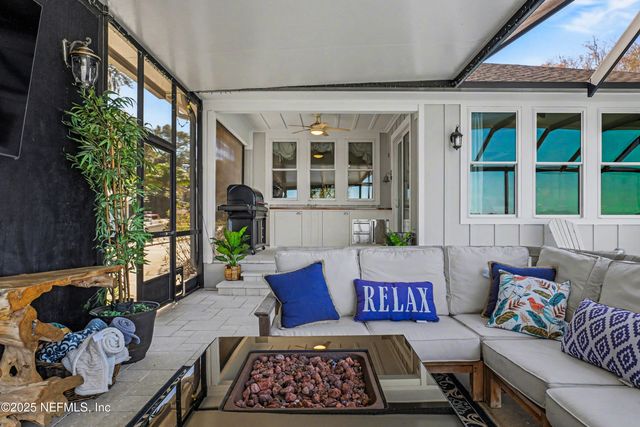 97222 PIRATES POINT Road, Yulee, FL 32097