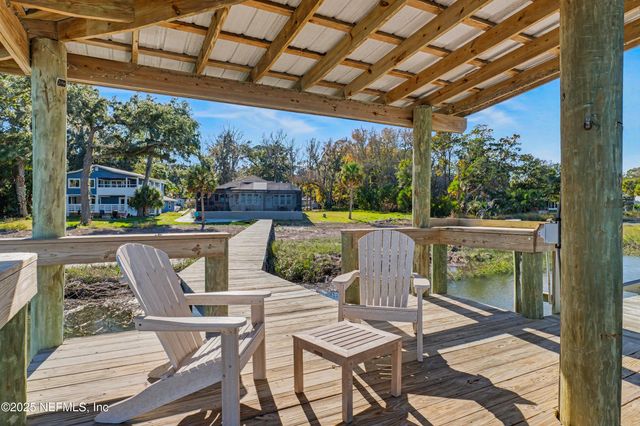 97222 PIRATES POINT Road, Yulee, FL 32097