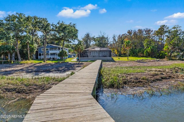 97222 PIRATES POINT Road, Yulee, FL 32097