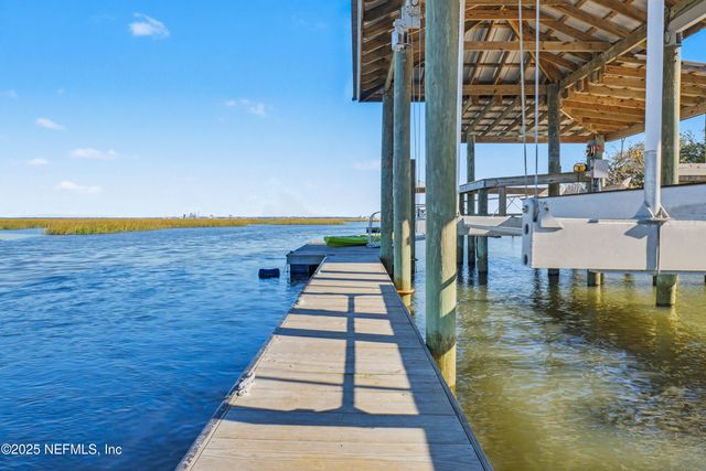 97222 PIRATES POINT Road, Yulee, FL 32097