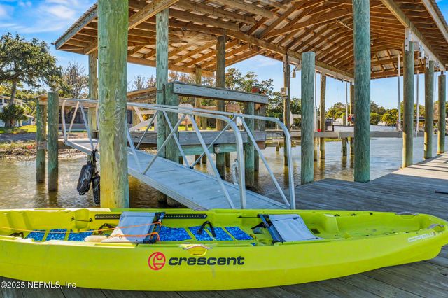 97222 PIRATES POINT Road, Yulee, FL 32097