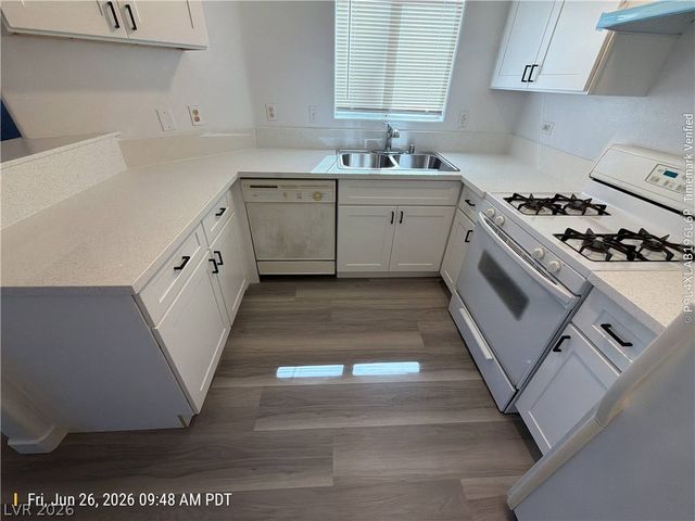 4555 East Sahara Avenue 103, Las Vegas, NV 89104