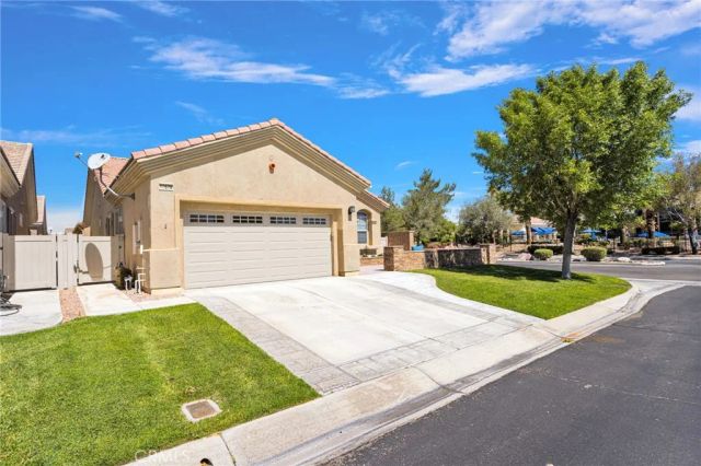 10676 Lanigan, Apple Valley, CA 92308