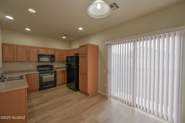 20897 E Founders Road, Red Rock, AZ 85145