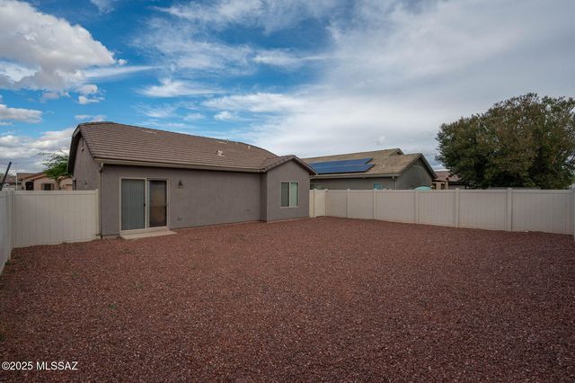 20897 E Founders Road, Red Rock, AZ 85145