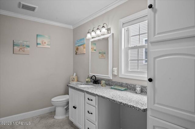 906 Bowsprit Point, Lanoka Harbor, NJ 08734