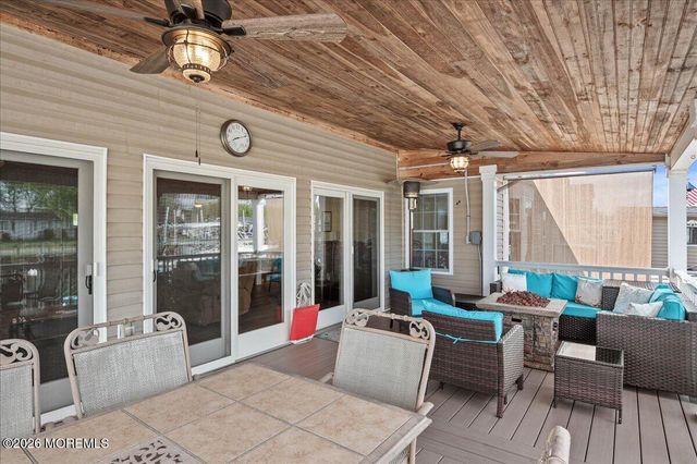 906 Bowsprit Point, Lanoka Harbor, NJ 08734