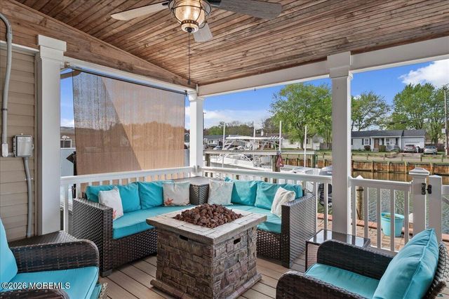 906 Bowsprit Point, Lanoka Harbor, NJ 08734